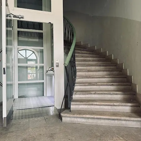 ゲストハウス Luxury Skyfall