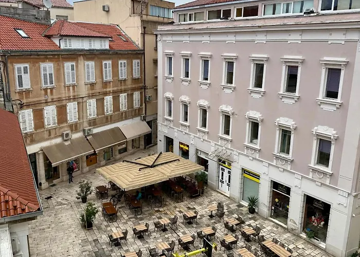 Luxury Skyfall 4* スプリト