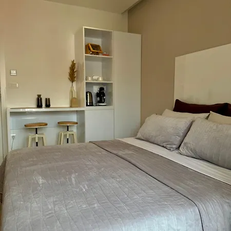 Гостевой дом Luxury Skyfall 4*