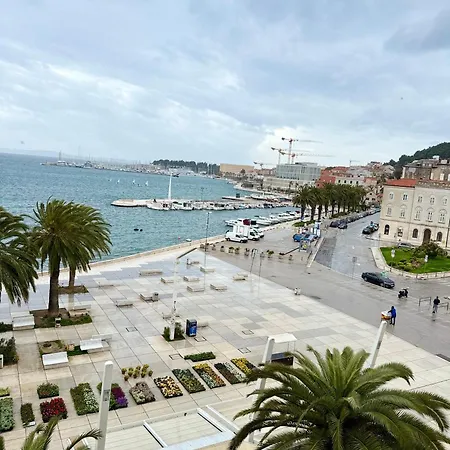 Luxury Skyfall 4* Split