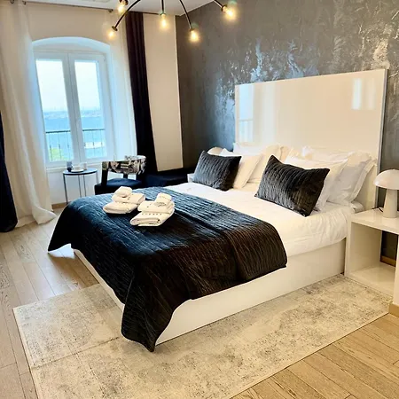 Skyfall Guest house Split