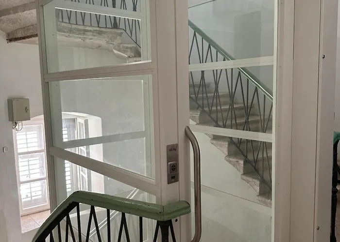 Vendégház Luxury Skyfall 4*