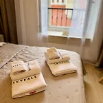 Vendégház Luxury Skyfall 4*